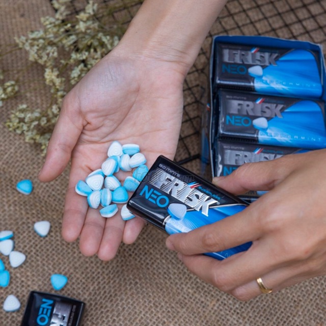 Nhập sỉ Frisk Neo Peppermint kẹo ngậm BJ bạc hà kẹo phòng the Nhật Bản kẹo tình yêu hộp 50 viên  giá tốt
