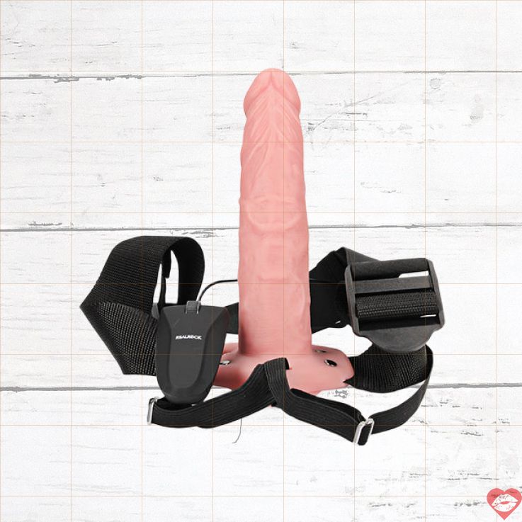 Strap-On RealRock Hollow Rung 20cm Mạnh Mẽ Thực Tế 