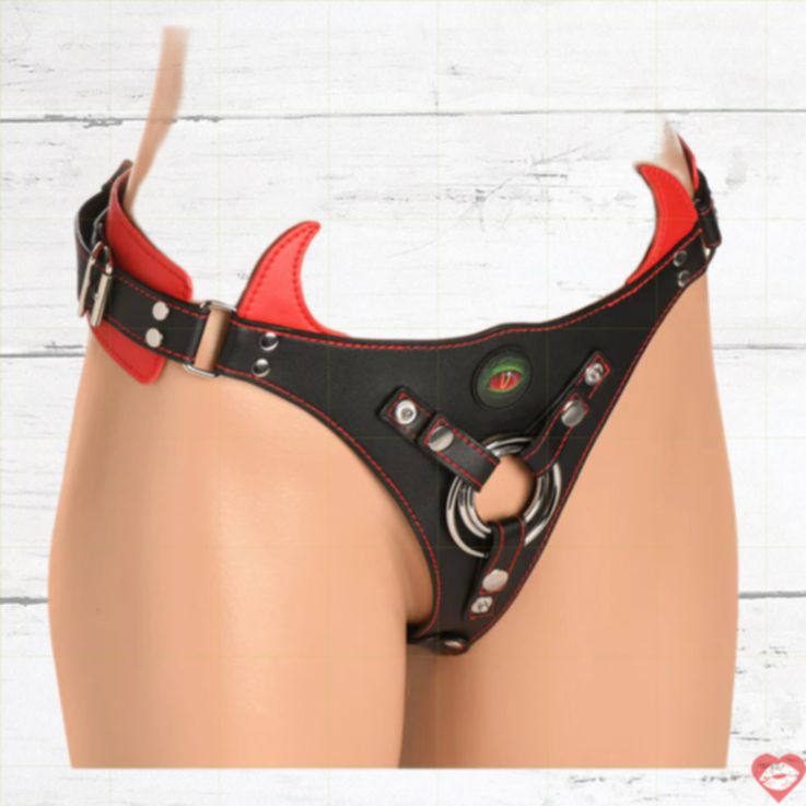 Strap-On Horny Devil Pegging Quái Vật Phấn Khích Hoang Dã 