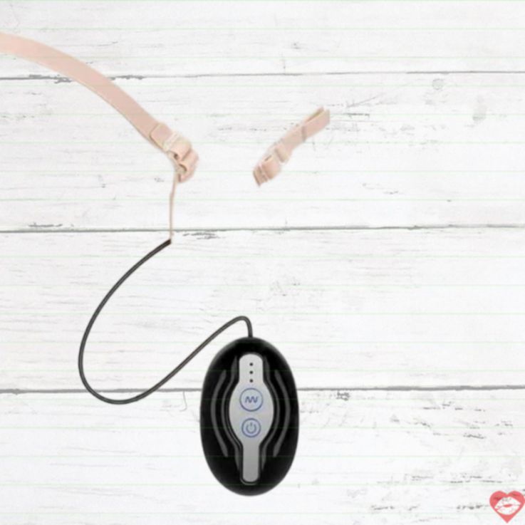 Strapon Mojo Throttle Rỗng Rung 18cm Pu Siêu Phê 