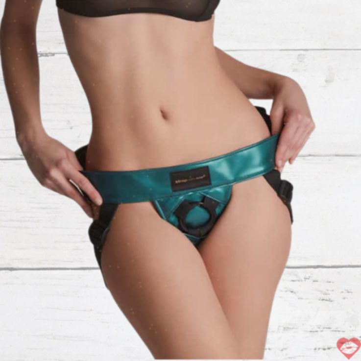 Strap-on-me Leather Harness Curious OS Xanh Da Giả