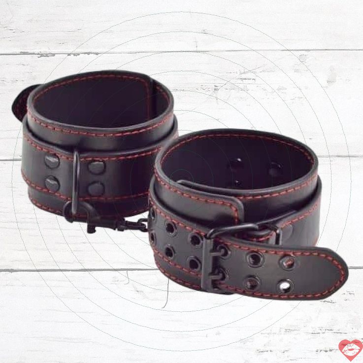 Nanожники Lovetoy đen da xích tình yêu nồng cháy