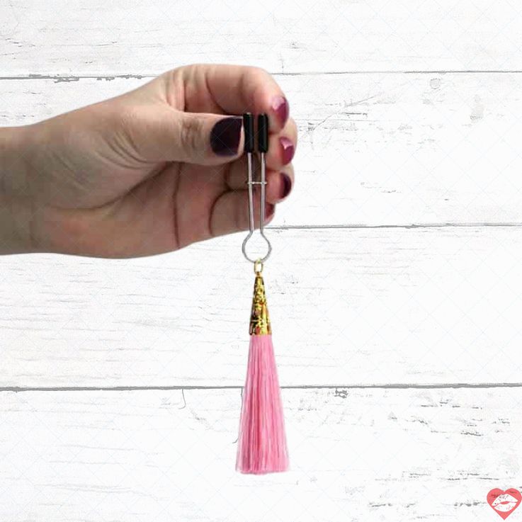 LoveToy Kẹp Vú Lông Hồng Bạc 14cm BDSM Siêu Gợi Cảm 