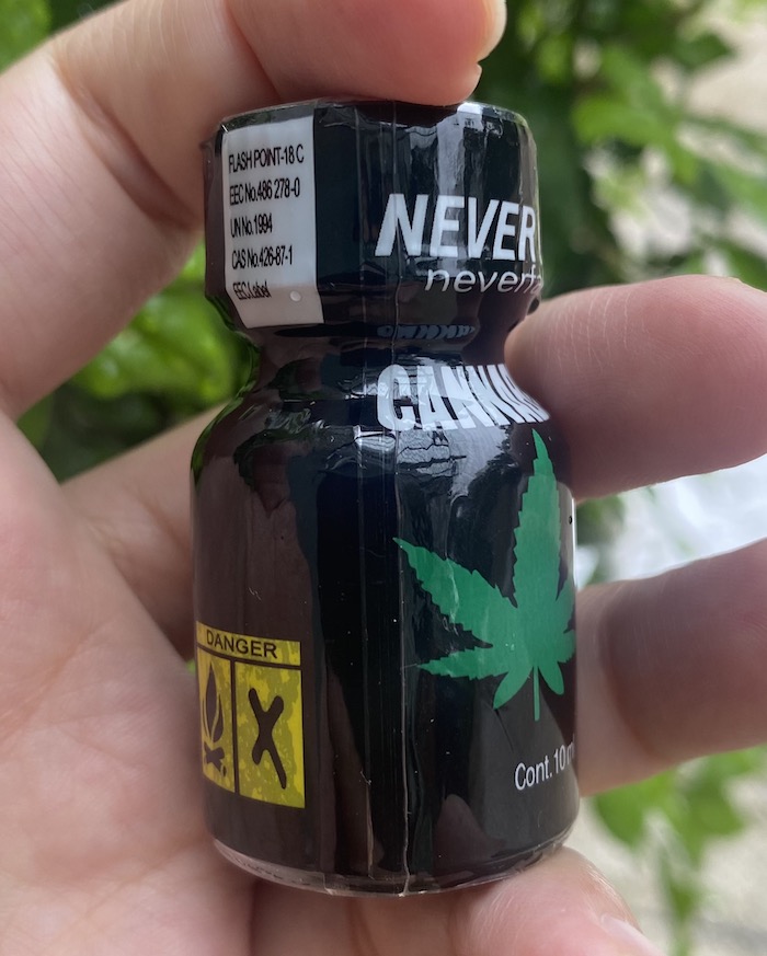 Cửa hàng bán Popper Cannabis 10ml Never Fake It chính hãng Mỹ dành cho Top Bot giá sỉ