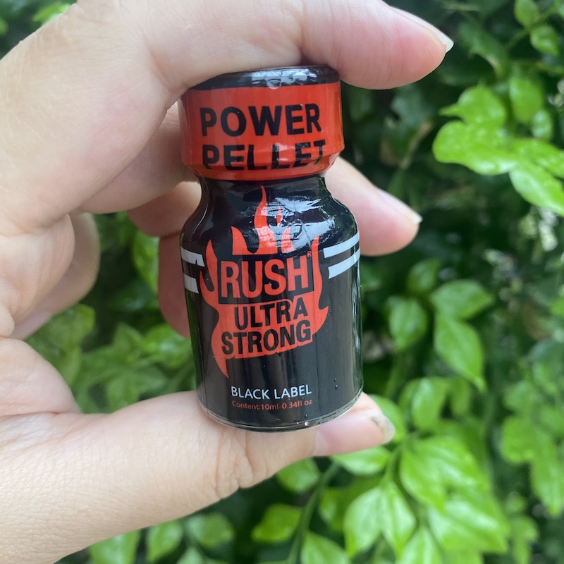 So sánh Popper Rush Ultra Strong Black Label 10ml chính hãng Mỹ USA PWD giá rẻ