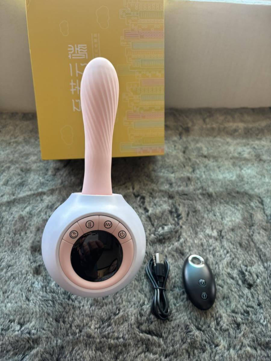 Dildo rung thụt điều khiển từ xa màn hình LCD toả nhiệt cao cấp