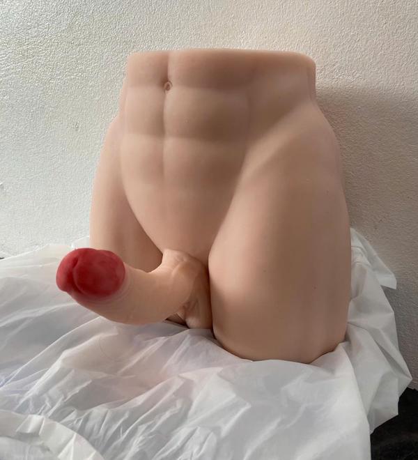 Mông Giả Nam Kèm Dương Vật Mềm Mại Uốn Cong Được Cho Chàng