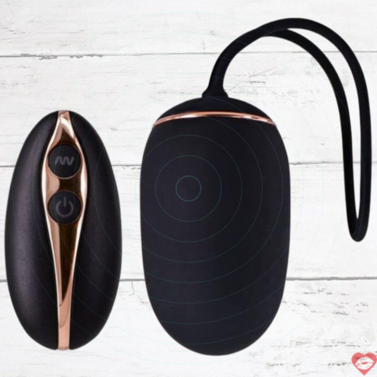 Luxury Egg Seven Creations Rung Remote Đen Mạnh 